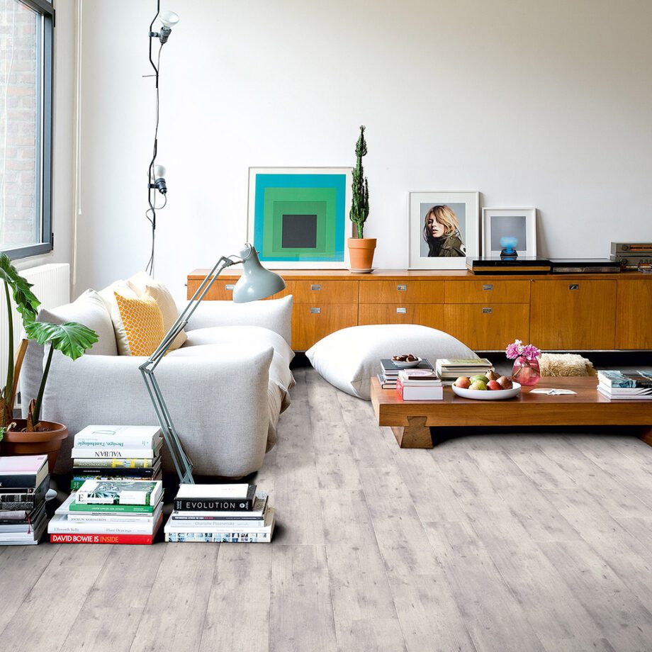 Laminaatparkett Quick-Step IMPRESSIVE CONCRETE WOOD LIGHT GREY (hele hall)