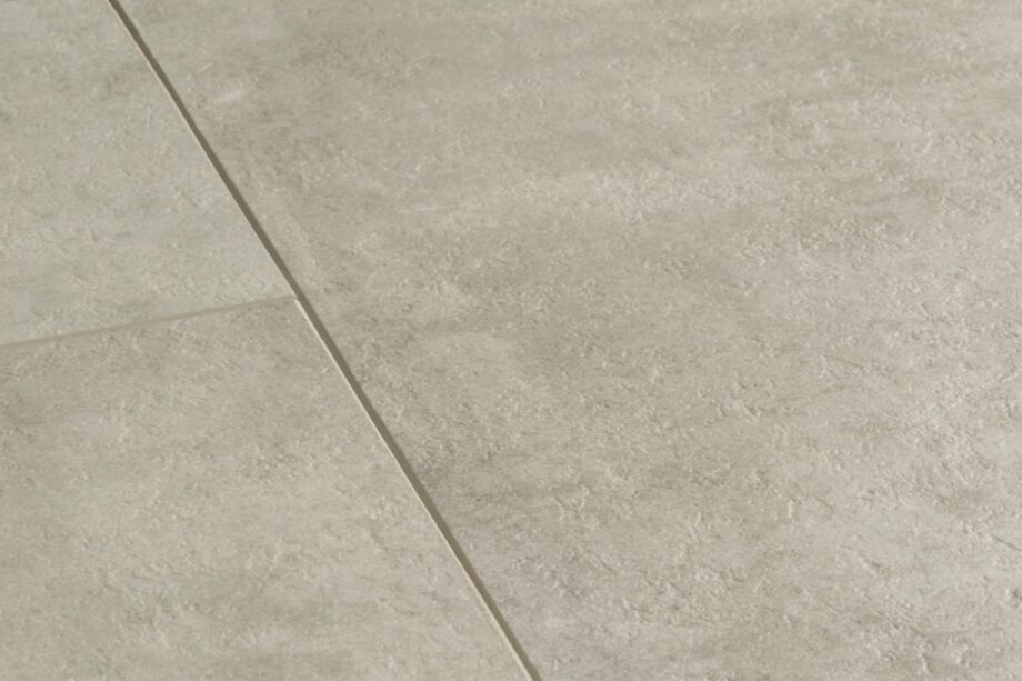 LVT Vinüülparkett QUICK STEP, Ambient Click, Hele hall plaat travertin, faasitud