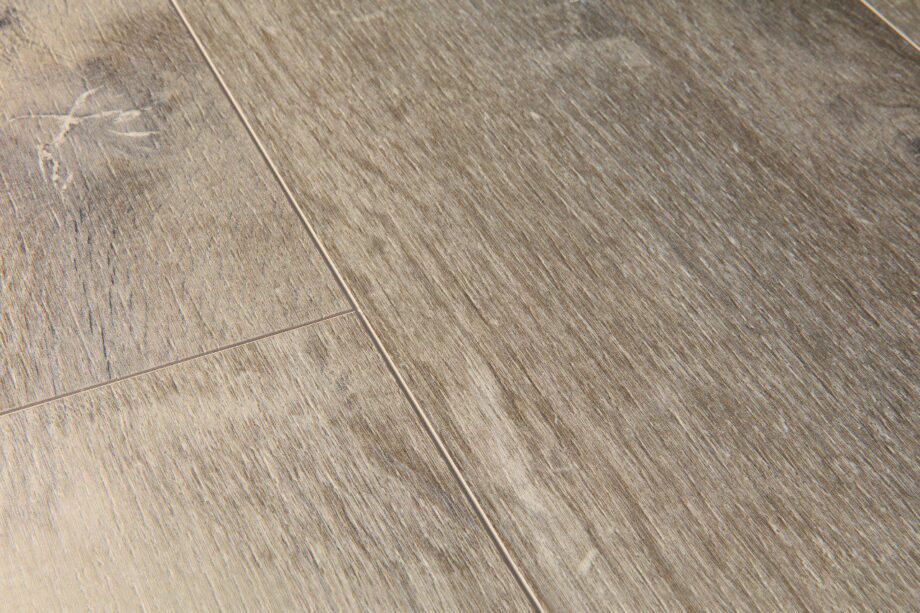 LVT Vinüülparkett QUICK STEP, Pulse Click, Sand storm oak brown, tamm, faasitud – vaade 2