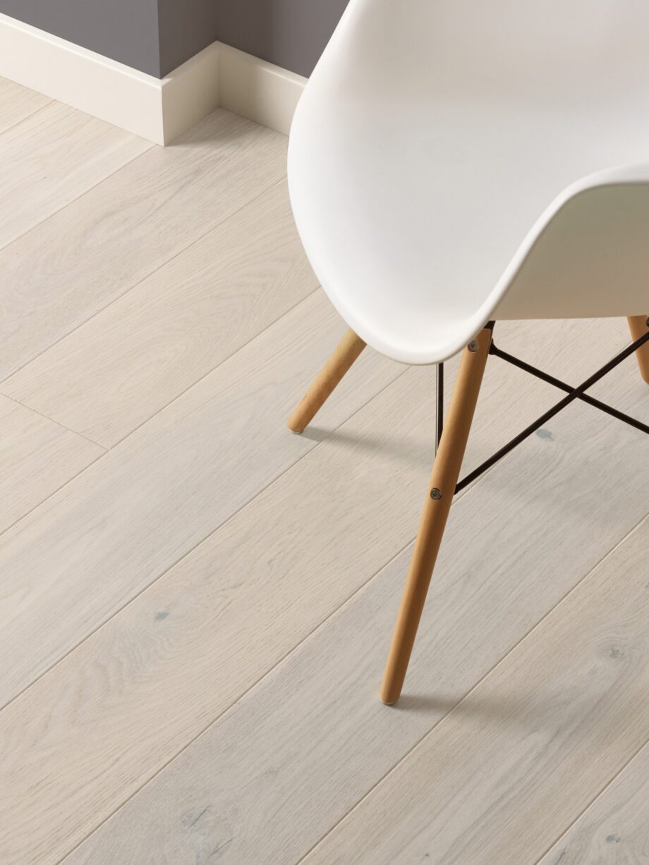 Parkett Tamm, Grande Cappuccino, 1-lip, faasitud, harjatud, peits ja matt lakk – vaade 7
