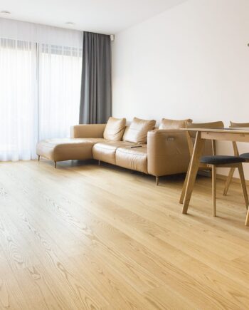 Parkett Tamm, Oak Elite Pure Line, 1-lip, harjatud, faasitud, lakk 5%