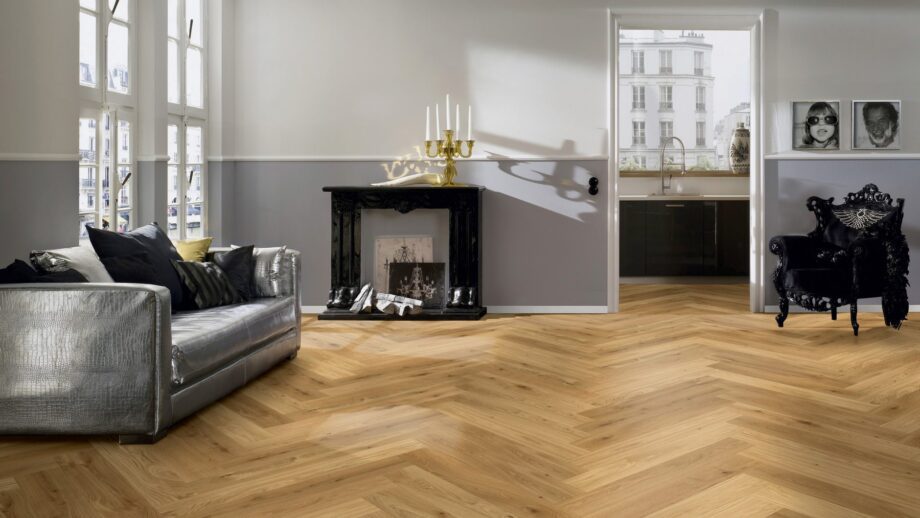 Parkett Tamm, ter Hürne, oak herringbone, kalasaba parkett, harjatud, faasitud, matt lakk – vaade 4