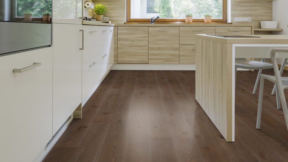 Parkett Tarkett, Shade, Tamm Italian Brown Plank, 1-lip, harjatud, 2 külge mikrofaas, Proteco Natura matt lakk – vaade 5