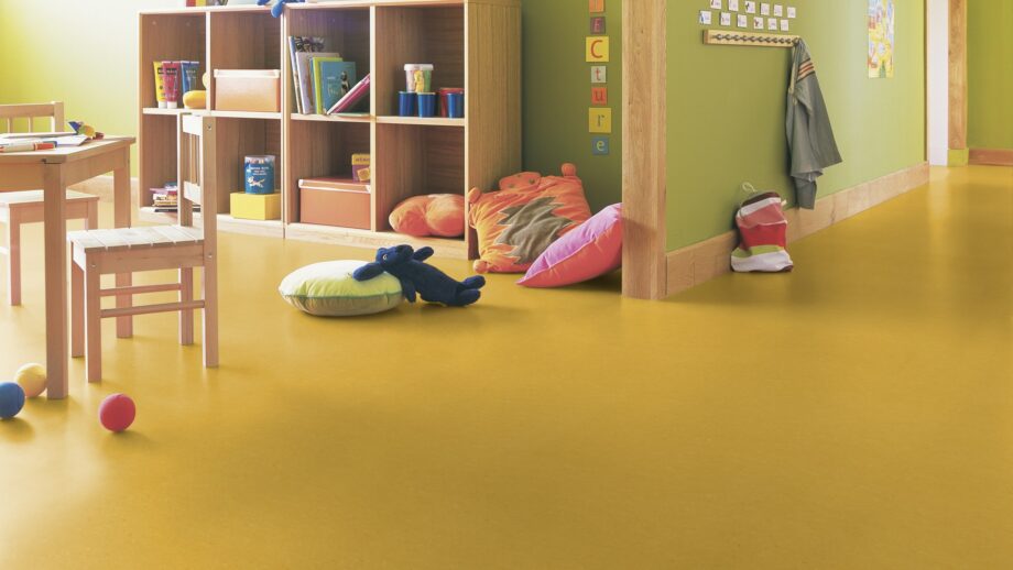 Linoleum Gerflor Colorette 0001 Banana Yellow