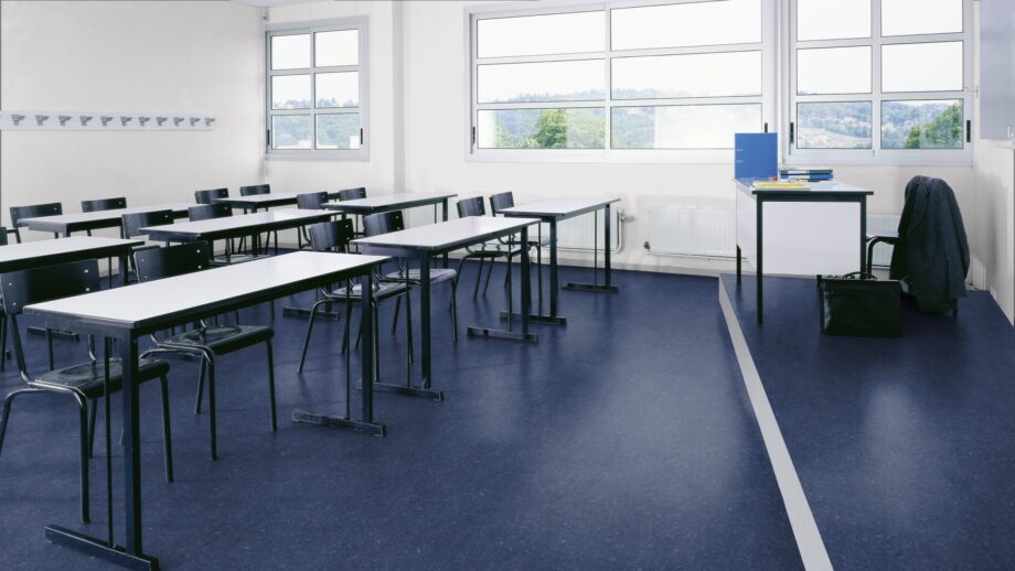 Linoleum Gerflor Marmorette 0148 Ink Blue