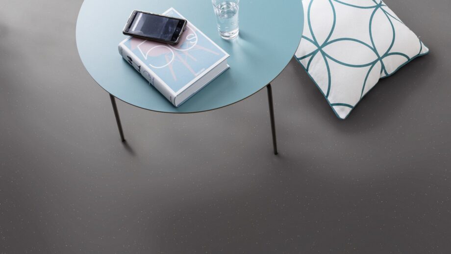 Linoleum Gerflor Lino Art Metallic 0083 Alumino Light Grey – vaade 4