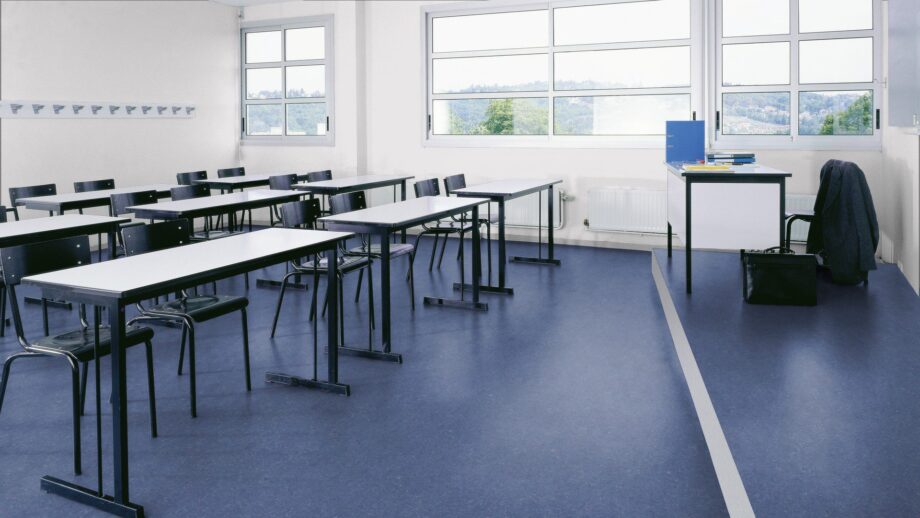 Linoleum Gerflor Marmorette 0049 Royal Blue – vaade 3 Linoleum Gerflor Marmorette 0049 Royal Blue – vaade 3
