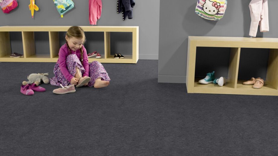 Linoleum Gerflor Marmorette 0059 Plumb Grey – vaade 4 Linoleum Gerflor Marmorette 0059 Plumb Grey – vaade 4