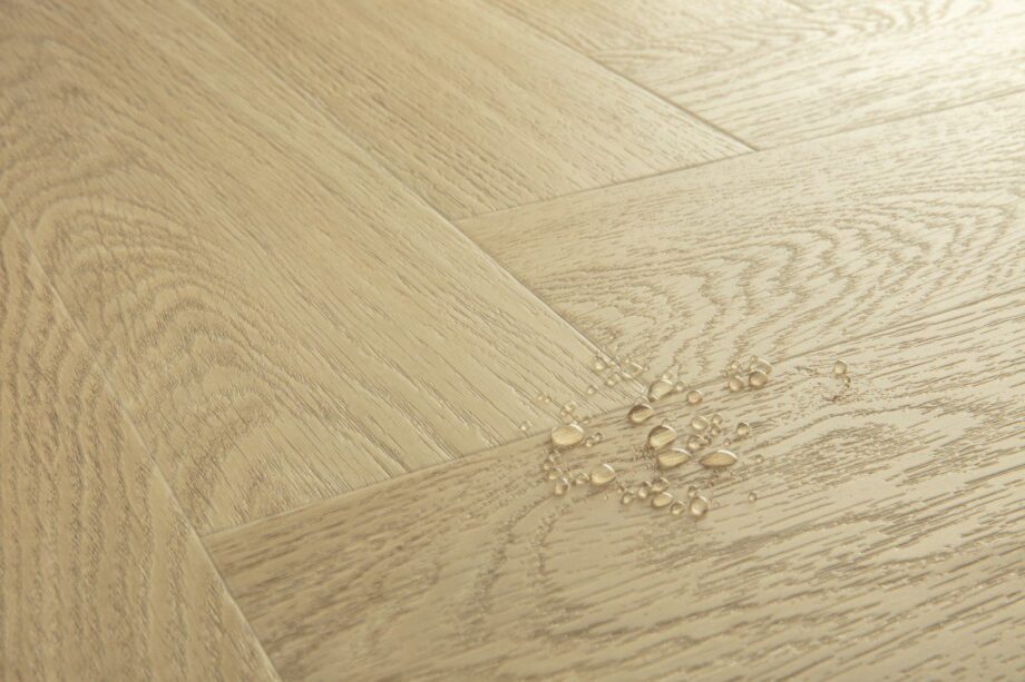 LVT kalasaba parkett Quick-Step Pristine serene oak light natural – vaade 2 LVT kalasaba parkett Quick-Step Pristine serene oak light natural – vaade 2