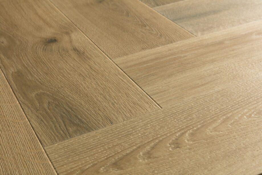 Herringbone laminate floor Quick-Step Impressive Disain Charred Oak color and design description