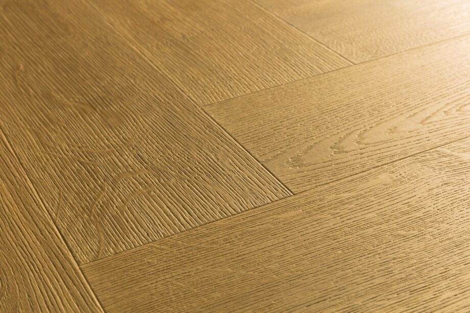 laminaatti-kalanruoto-quick-step-pergo-impressive-design-cinnamon-oak Laminaatti kalanruoto Quick Step Pergo Impressive Disain Cinnamon Oak, lämmin vaaleanruskea sävy ja luonnollinen tammikuvio
