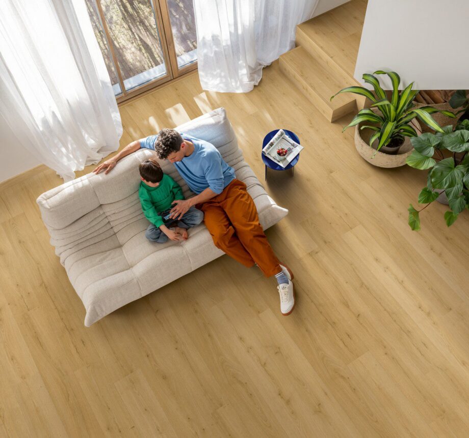 Vinüülparkett Quick-Step Bloom Brushed Oak Honey – vaade 8