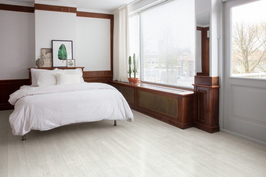 Vinüülparkett Quick-Step Bloom Snow Pine – vaade 5