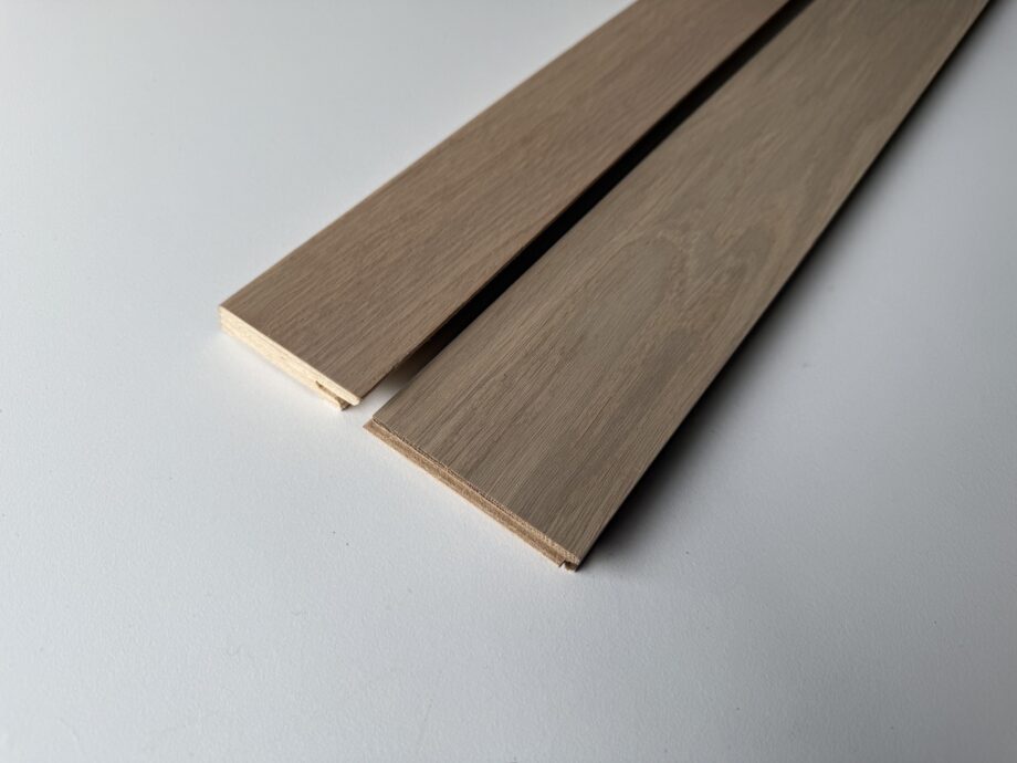Põrandaliist sponeeritud tamm valge õli profiil 15x60mm