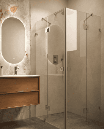 Dušinurk Hietakari Vetro 548, kroomitud furnituur, läbipaistev klaas