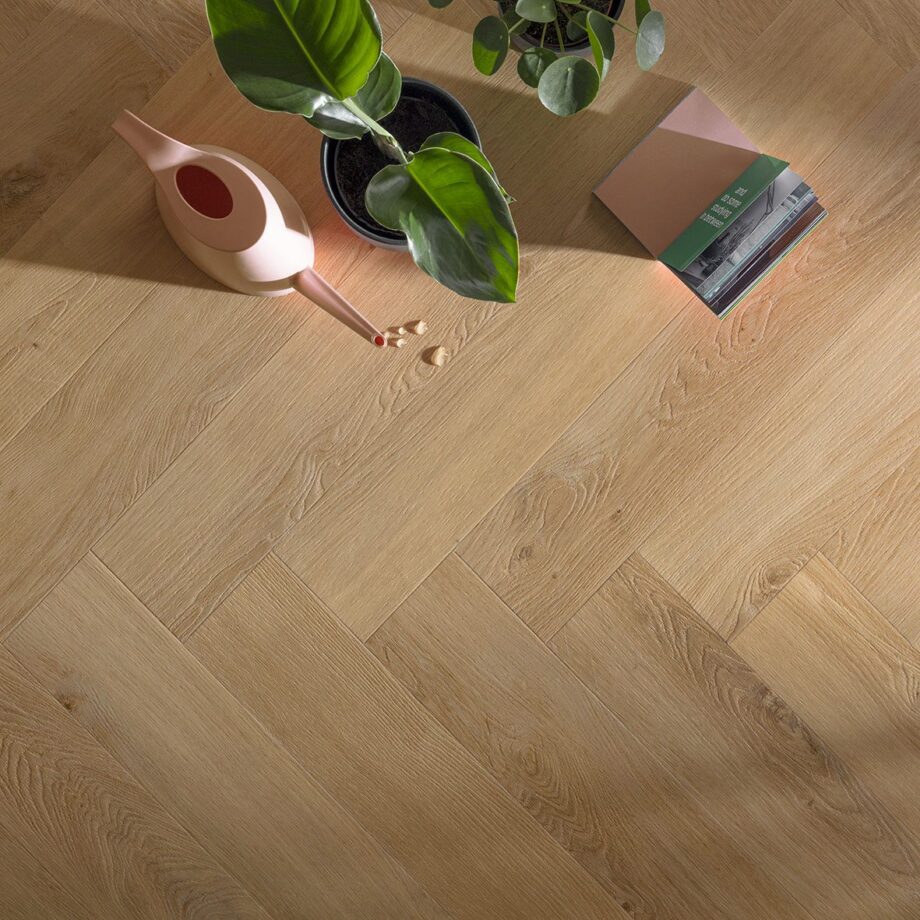 Liimitav kalasaba vinüülparkett Floorify Gluedown Anago FG319 – vaade 4 Liimitav kalasaba vinüülparkett Floorify Gluedown Anago FG319 – vaade 4
