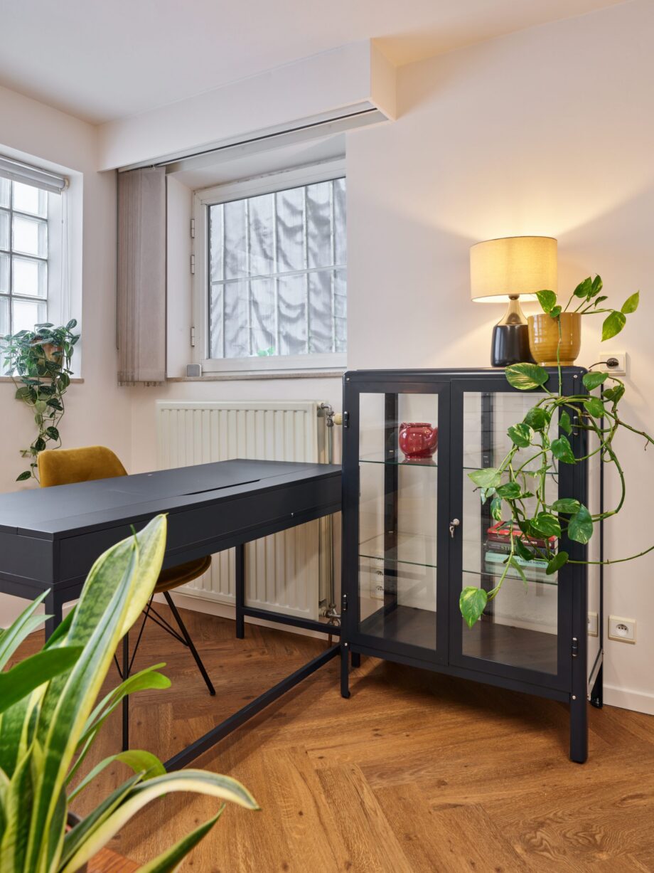 Liimitav kalasaba vinüülparkett Floorify Gluedown Large Ikura FG633 – vaade 3 Liimitav kalasaba vinüülparkett Floorify Gluedown Large Ikura FG633 – vaade 3