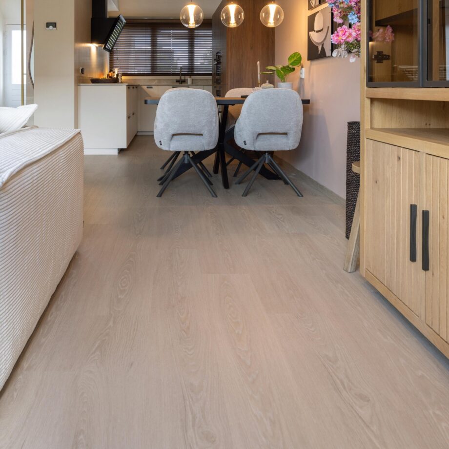 Liimitav vinüülparkett Floorify Gluedown Long Plank Whitsundays FG003 – vaade 2 Liimitav vinüülparkett Floorify Gluedown Long Plank Whitsundays FG003 – vaade 2