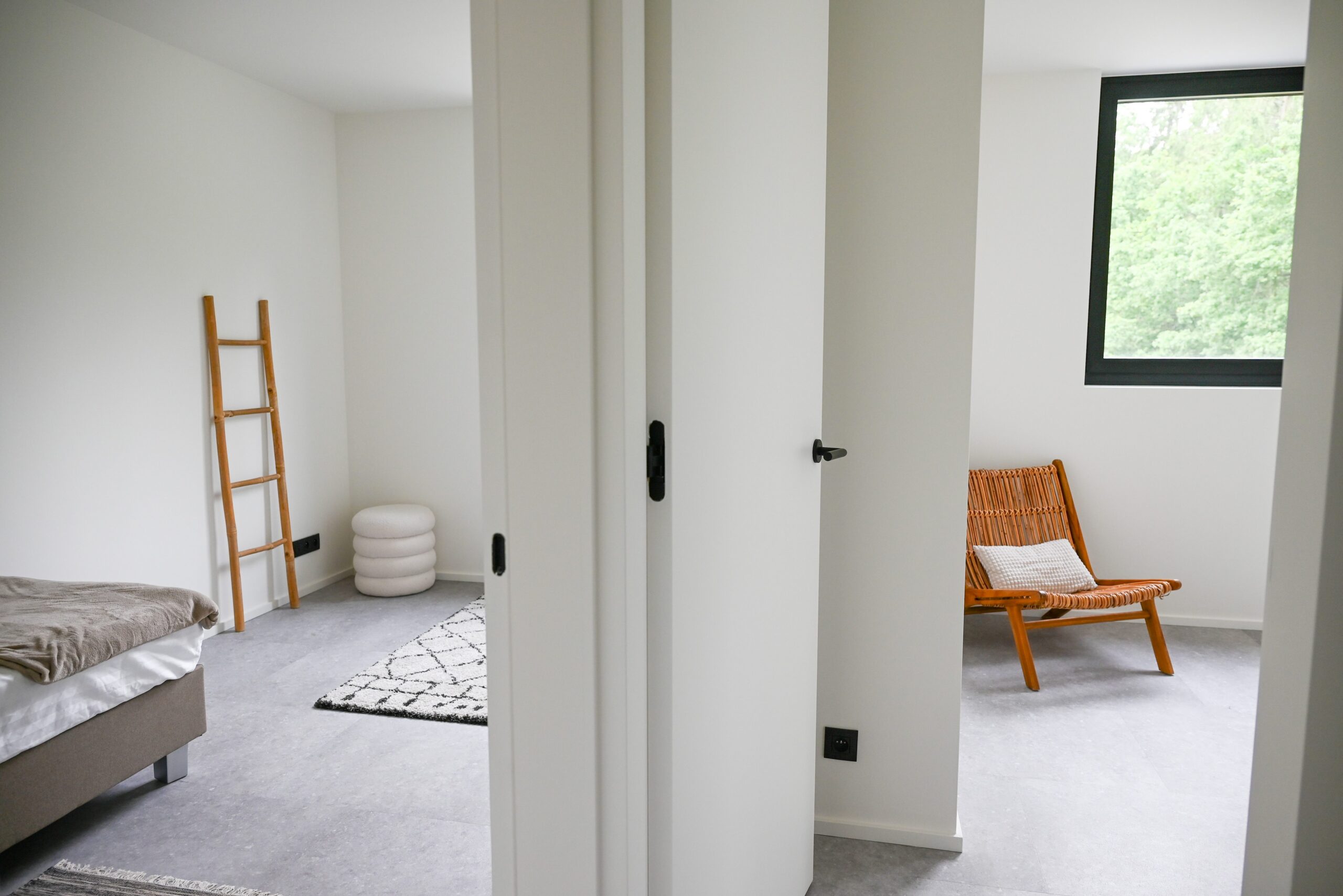 Liimitav vinüülplaat Floorify Gluedown Big Tile Etna FG031 – vaade 2