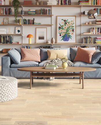 Parkett Tarkett, Shade, Saar Linen White (valge) TreS, 3-lip, peits ja Proteco Natura matt lakk