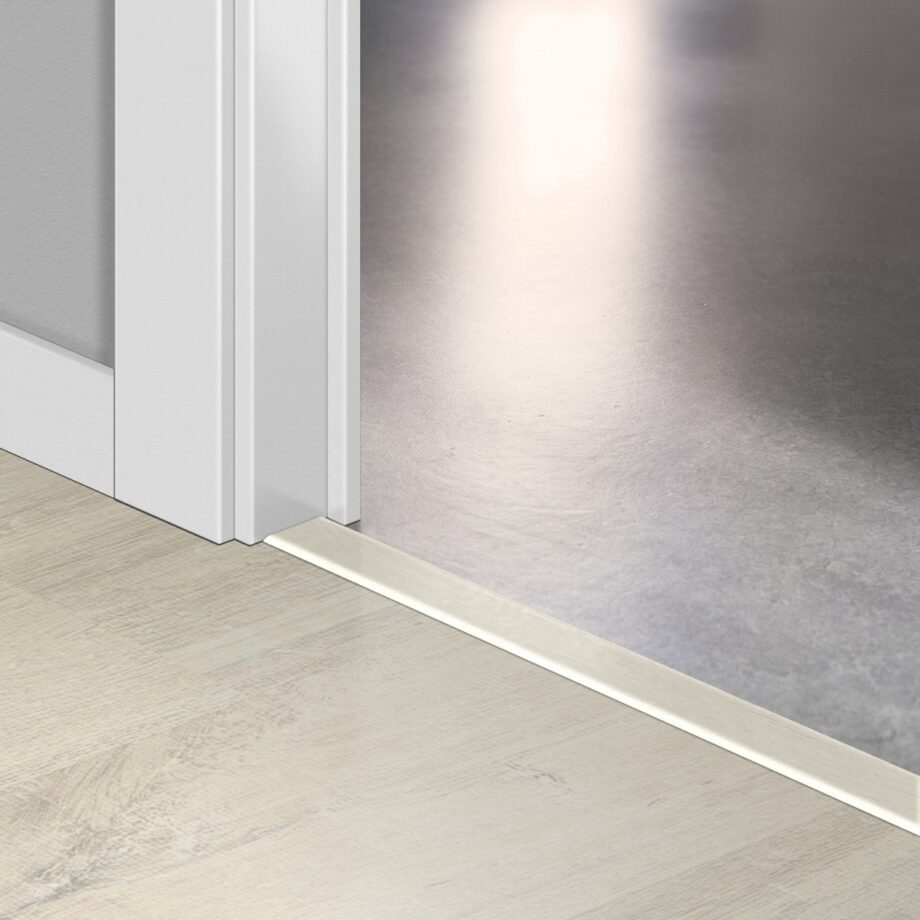 qsincp03178-1 Incizo 5in1 üleminekuliist Quick-Step Charlotte Oak White laminaadile, 13x48x2150 mm