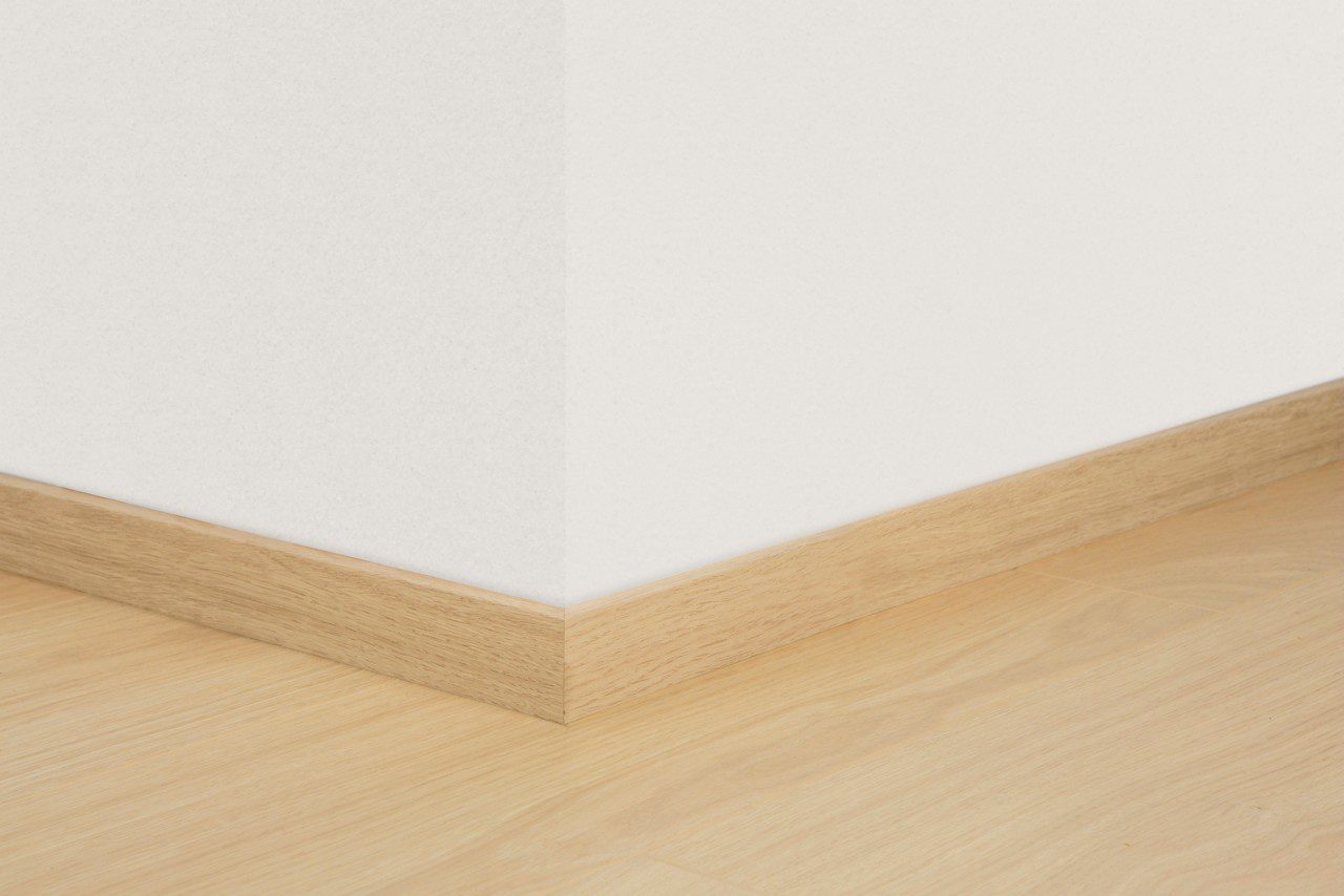 Põrandaliist tamm Quick-Step Natural Varnished Oak laminaadile, MDF, 12x58x2400 mm