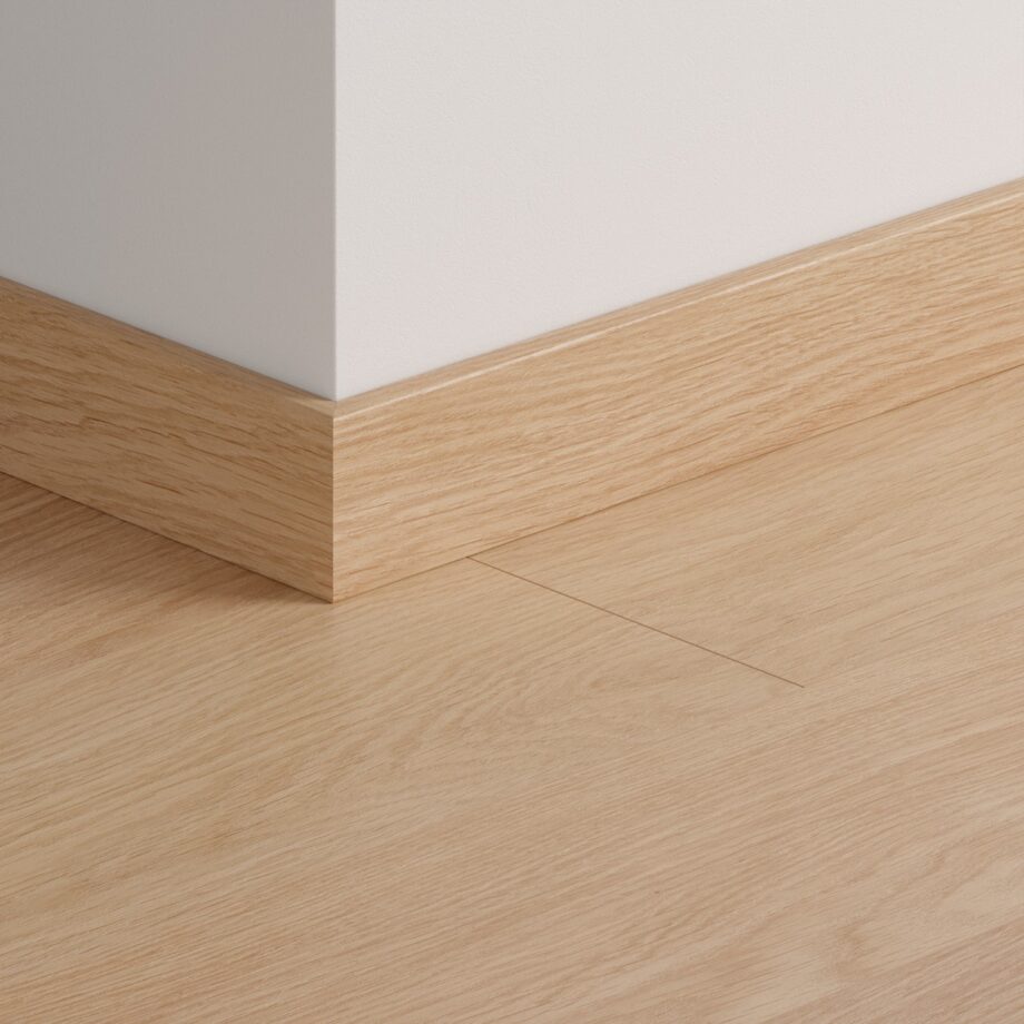 Põrandaliist tamm Quick-Step White Varnished Oak laminaadile, MDF, 12x58x2400 mm