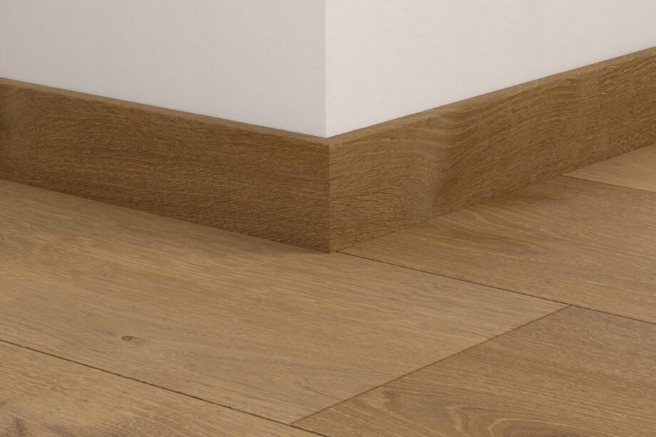 Põrandaliist tamm Quick-Step Elegant Oak Fumed LVT vinüülparketile, veekindel, 12x58x2400 mm
