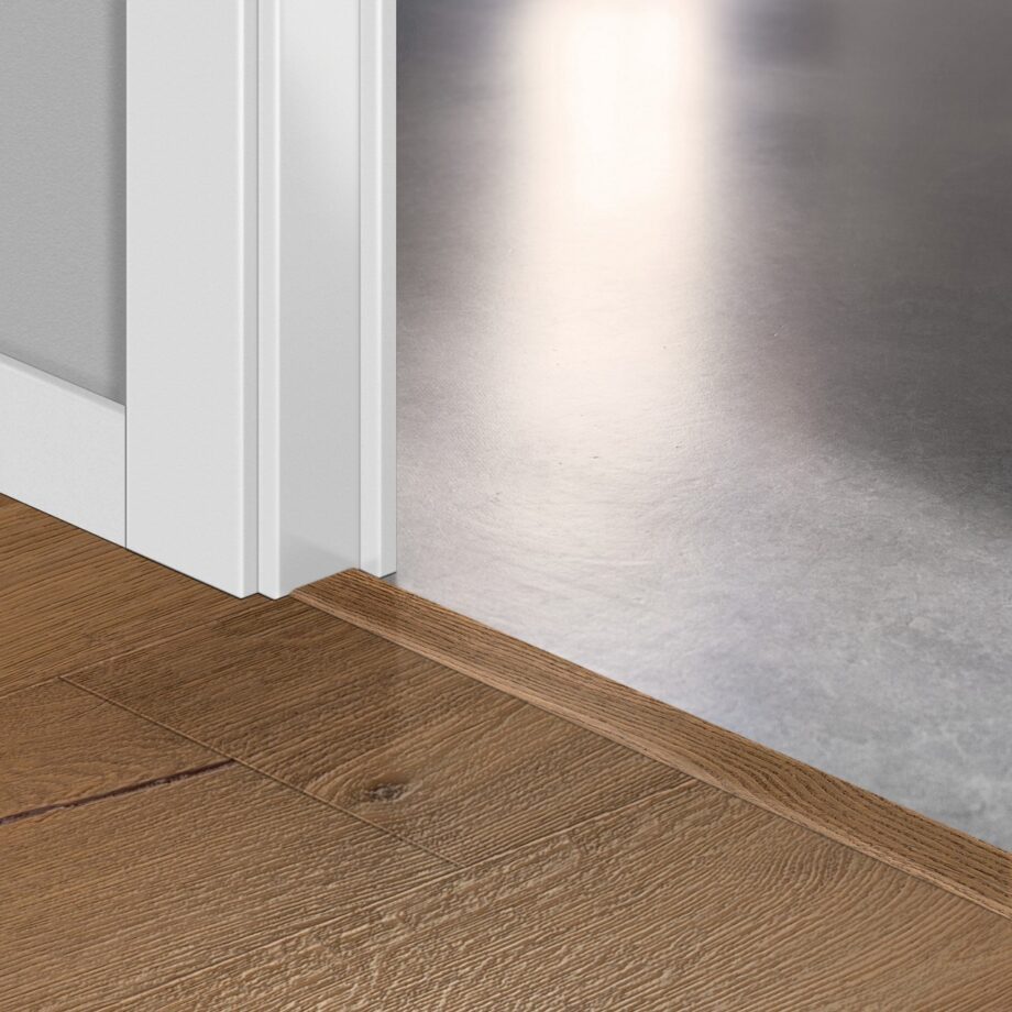qswincp03096-1 Incizo 5in1 üleminekuliist Quick-Step Cinnamon Oak Extra Matt parketile, puitspoon, 17x54x2150 mm
