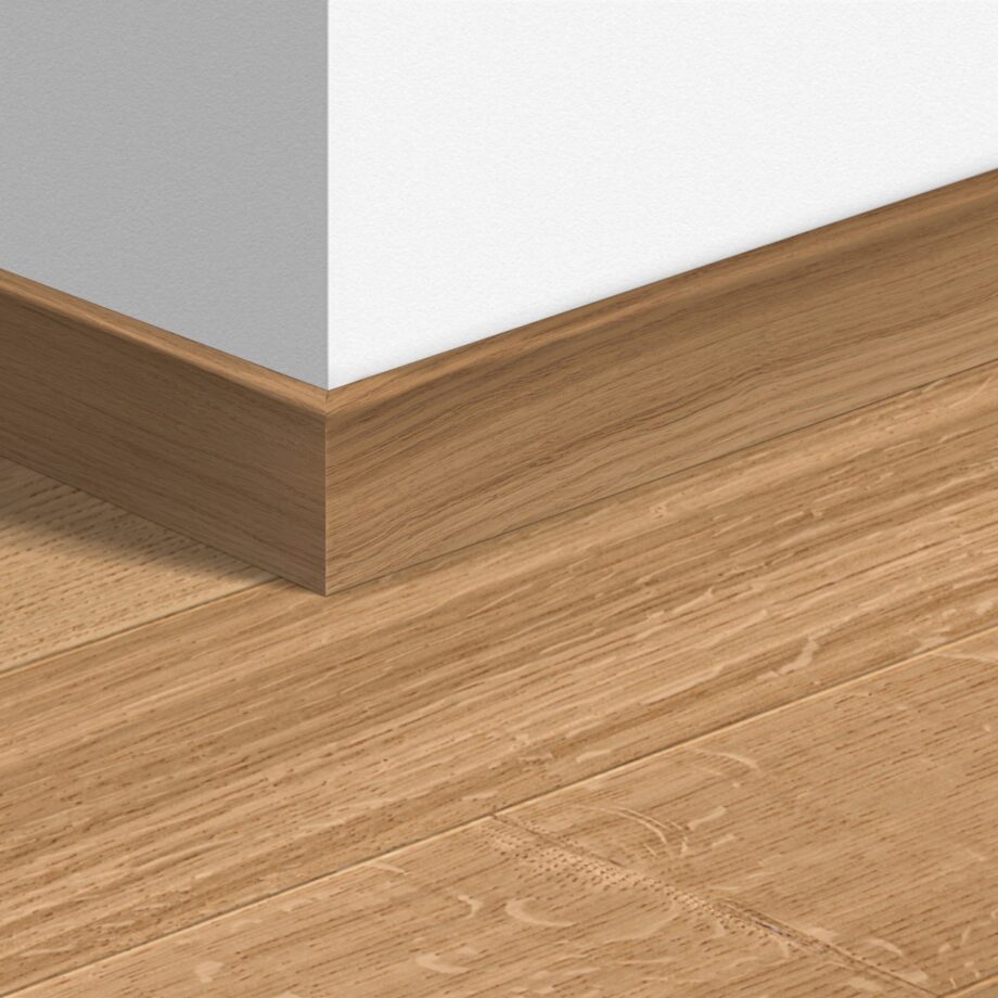 qswppskr01450mm-1 Puitliist veekindel Quick-Step Natural Oak Matt parketile, spoonitud, 16x80x2400 mm