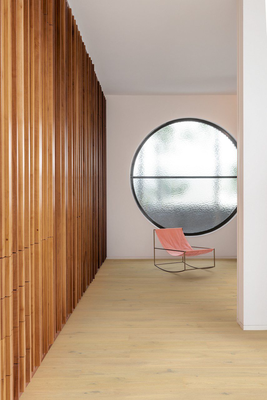 Tammeparkett Quick-Step Cascada Pearl White Oak eriti matt lakk, veekindel 190mm – vaade 2