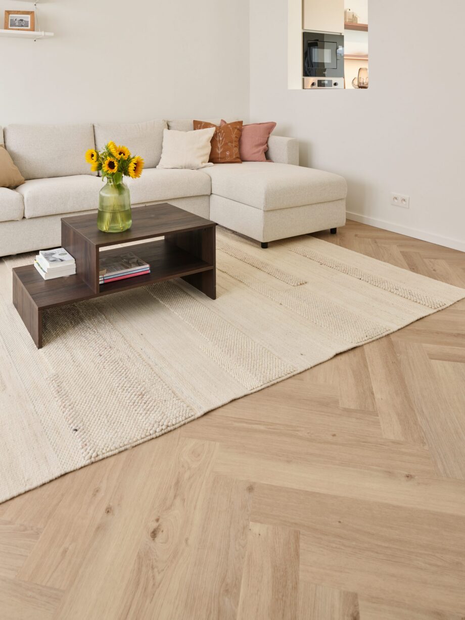 Tugevdatud südamikuga LVT kalasaba vinüülparkett Floorify Unagi F317 – vaade 4