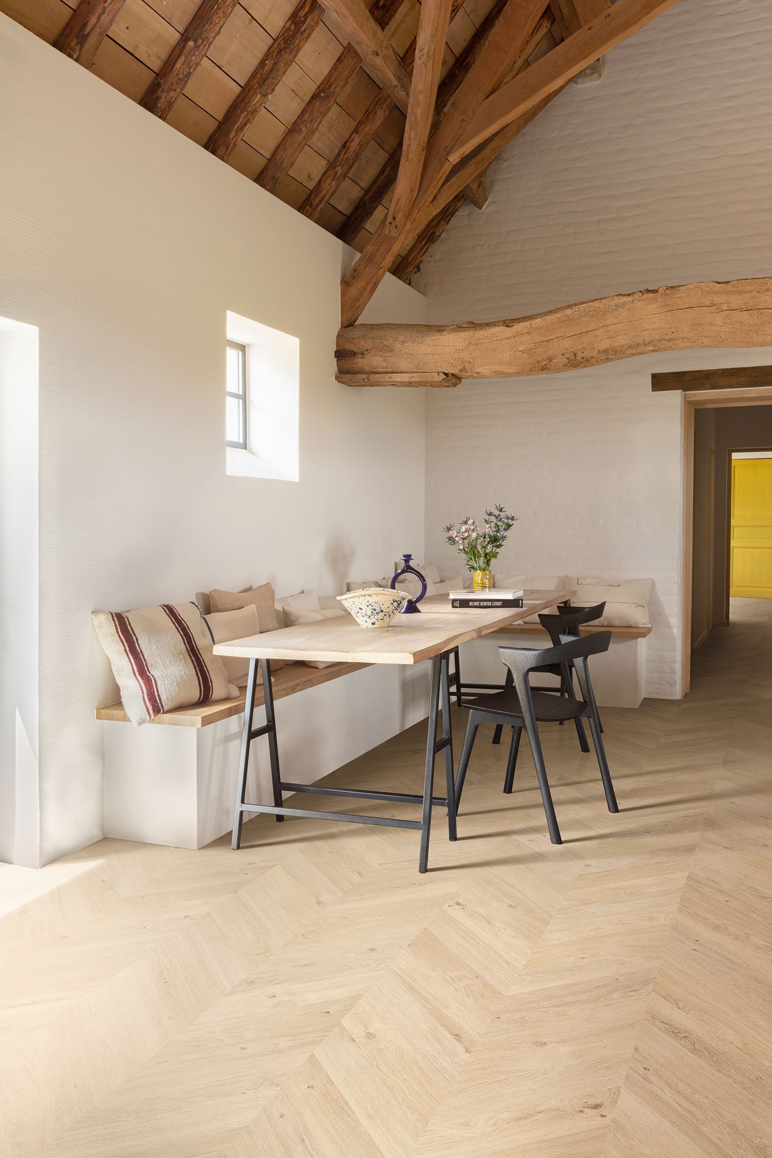 Tugevdatud südamikuga LVT vinüülparkett Floorify Chevron Maurice F700 – vaade 2