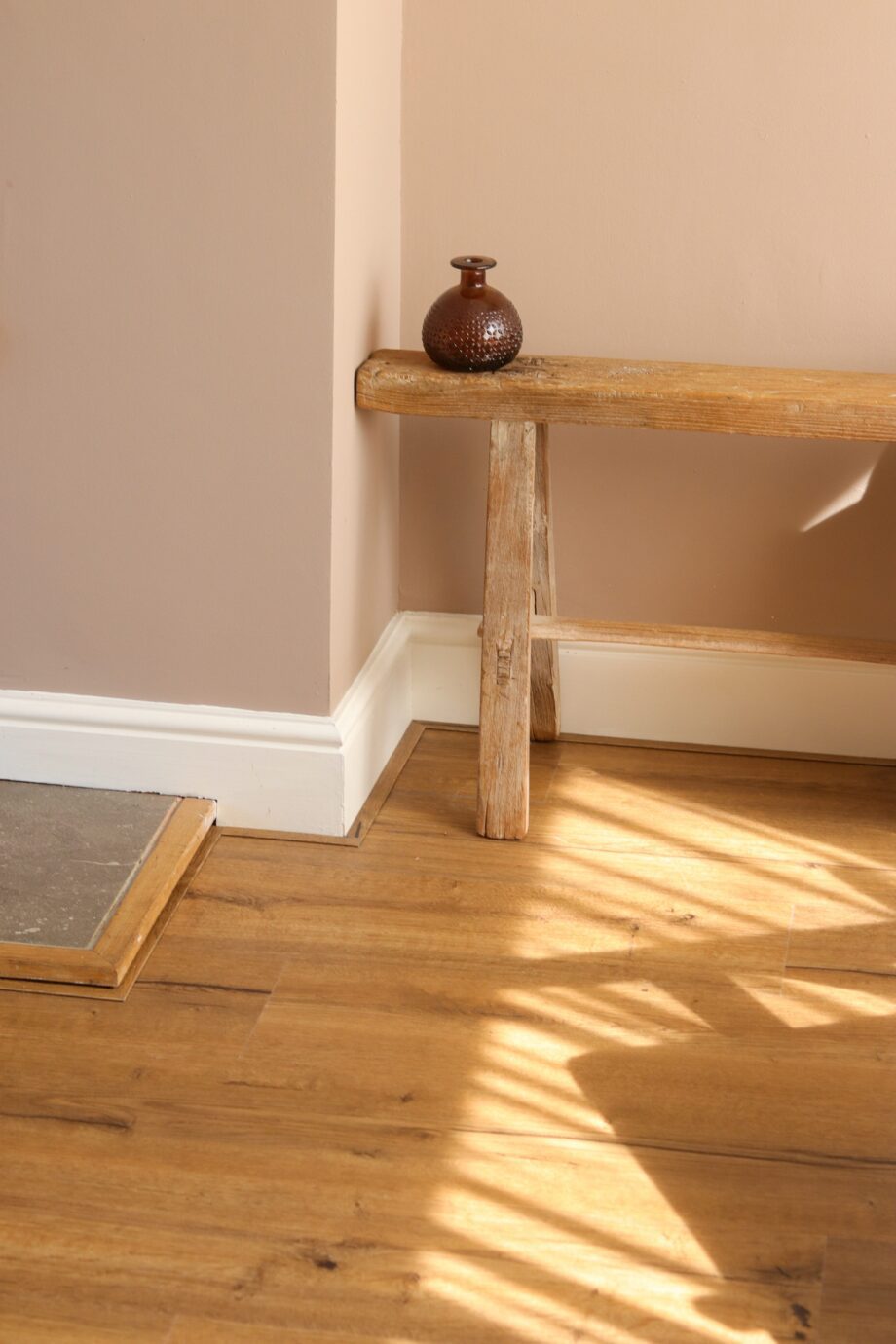 Tugevdatud südamikuga LVT vinüülparkett Floorify Long Plank Havana F037 – vaade 3
