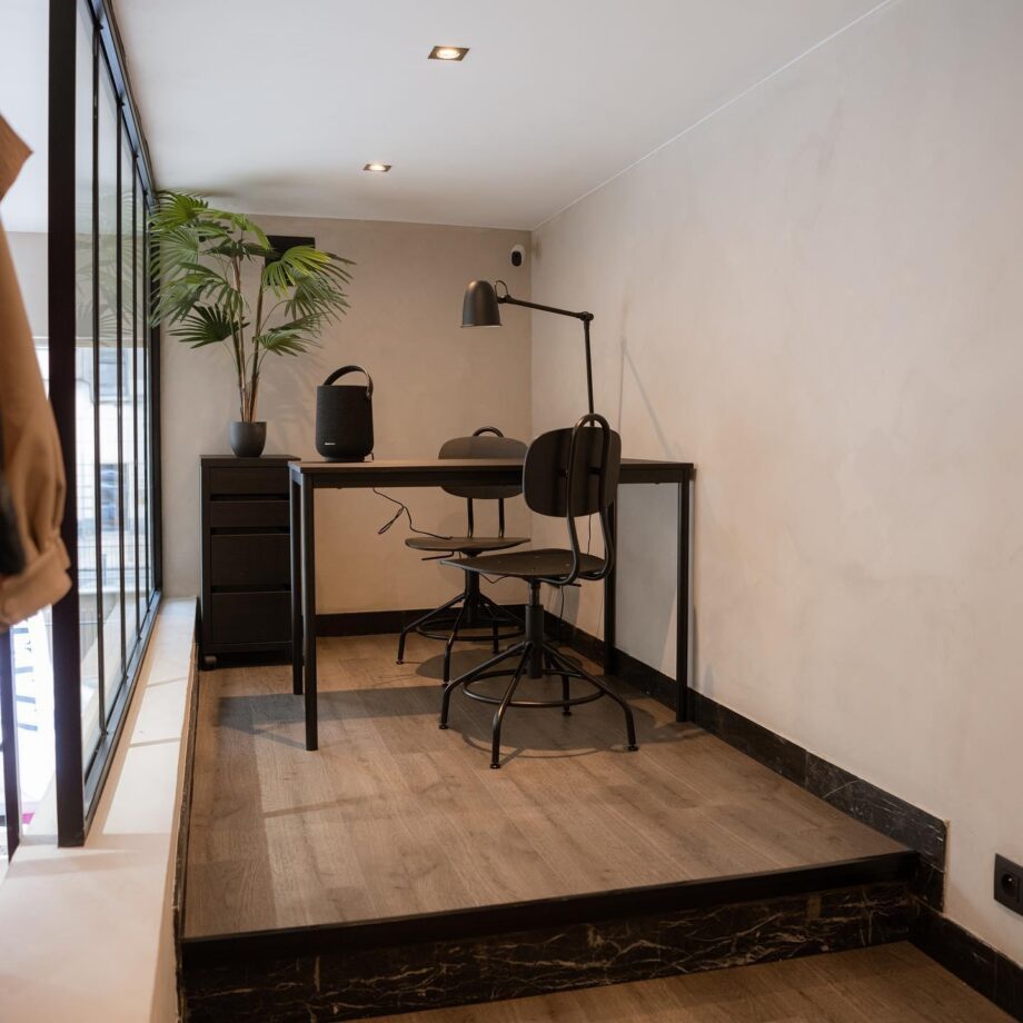 Tugevdatud südamikuga LVT vinüülparkett Floorify Plank Stonehenge F053 – vaade 3 Tugevdatud südamikuga LVT vinüülparkett Floorify Plank Stonehenge F053 – vaade 3
