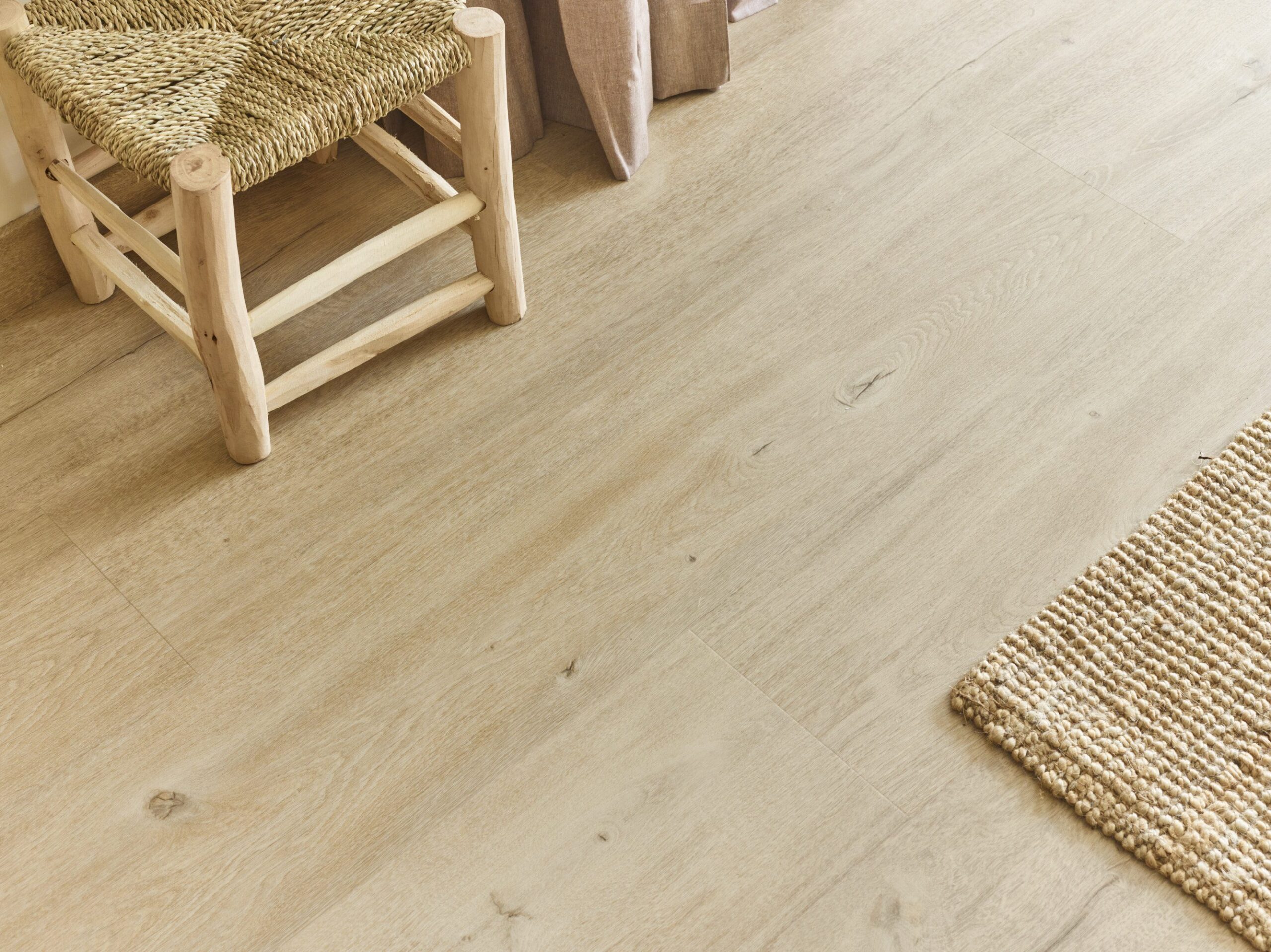 Tugevdatud südamikuga LVT vinüülparkett Floorify XL Plank Skyfall F094 – vaade 3