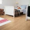 Laminaatparkett Quick-Step Eligna WHITE VARNISHED OAK, PLANKS (valge tamm) 1-lip – vaade 2