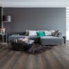 Laminaatparkett Quick-Step MAJESTIC DESERT OAK BRUSHED DARK BROWN (tamm, harjatud, tumepruun) – vaade 2