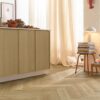 kalanruotovinyyli-quick-step-ciro-botanic-beige Kalanruotovinyyli Quick-Step Ciro Botanic Beige asennettu keittiön lattialle