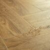 LVT parkett kalasaba Quick-Step Pristine Fall Oak Honey – vaade 2 LVT parkett kalasaba Quick-Step Pristine Fall Oak Honey – vaade 2