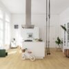 LVT parkett Quick-Step Bloom Botanic Beige paigaldatud köögi põrandale. Kiik lastele, lasteratas.