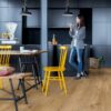 LVT põrandakate Quick-Step Bloom Cotton Oak Natural – vaade 4 LVT põrandakate Quick-Step Bloom Cotton Oak Natural – vaade 4