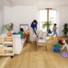 Vinüülparkett Quick-Step Bloom Brushed Oak Honey – vaade 4