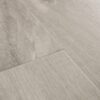 vinuulparkett-quick-step-blos-canyon-tamm-saw-cuts Vinüülparkett Quick-Step Blos Canyon tamm grey saw cuts halli tooni ja saejälgedega tamme põrandalaud disainiga.