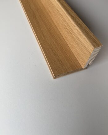 Põrandaliist sponeeritud tamm matt lakk profiil 15x60mm