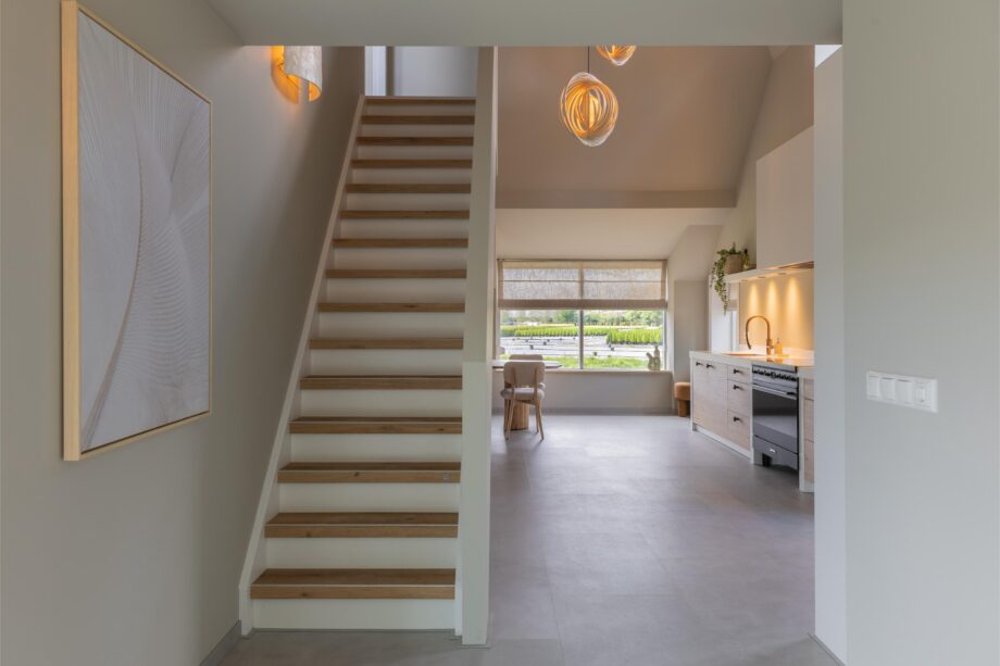 Tugevdatud südamikuga LVT vinüülplaat Floorify Large Tile Pebble Beach F030