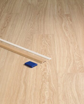 Incizo 5in1 üleminekuliist Quick-Step Natural Varnished Oak laminaadile, 13x48x2150 mm