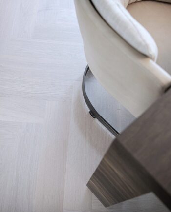 Kalasaba parkett Bauwerk Monopark Tamm Natuur 15 Farina B-Protect® valge matt lakk