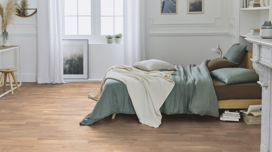 Parkett Tarkett, Grace, Tamm Soft Skin TreS, 3-lip, harjatud, Proteco ExtraMatt matt lakk – vaade 3