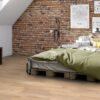 Parkett Tarkett, Grace, Tamm White Canvas (valge) TreS, 3-lip, harjatud, Proteco ExtraMatt matt lakk – vaade 3 Parkett Tarkett, Grace, Tamm White Canvas (valge) TreS, 3-lip, harjatud, Proteco ExtraMatt matt lakk – vaade 3